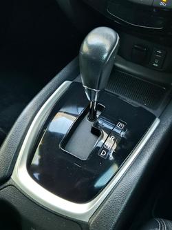 2014 Nissan
X-TRAIL Ti