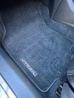 2014 Nissan
X-TRAIL Ti