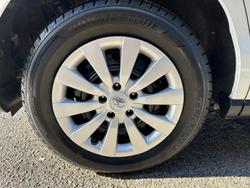 2019 Toyota Tarago GLi ACR50R Glacier White