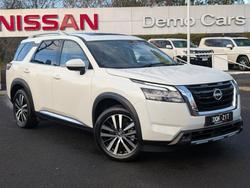 2023 Nissan
PATHFINDER TI-L