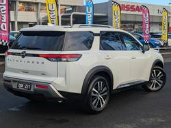 2023 Nissan
PATHFINDER TI-L