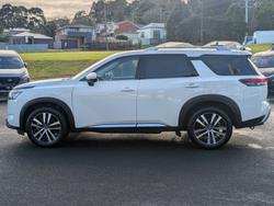2023 Nissan
PATHFINDER TI-L