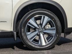 2024 Nissan
X-TRAIL TI-L E-POWER
