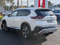 2024 Nissan
X-TRAIL TI-L E-POWER
