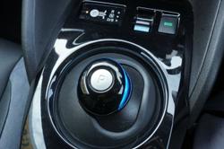 2022 Nissan
                LEAF 