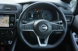 2022 Nissan
                LEAF 