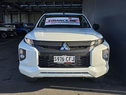 2019 Mitsubishi
Triton GLX
