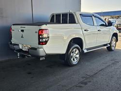 2019 Mitsubishi
Triton GLX