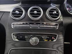 2016 Mercedes-Benz
C-Class C300