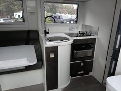 2021 Winnebago Iluka