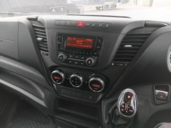 2021 Winnebago Iluka