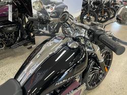 2025 Harley-Davidson Breakout 117 (FXBR) Softail Black