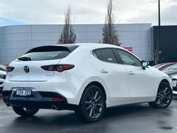 2024 Mazda
3 G20 Evolve