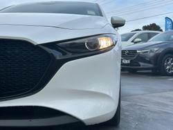 2024 Mazda
3 G20 Evolve
