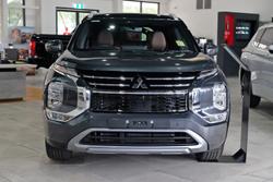 2025 Mitsubishi
                Outlander Exceed Tourer