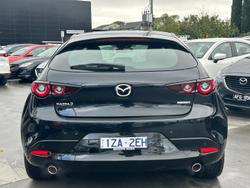 2024 Mazda
3 G20 Evolve