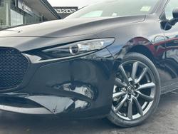 2024 Mazda
3 G20 Evolve