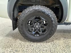 2022 Nissan Navara SL Warrior