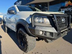 2022 Nissan
Navara SL Warrior