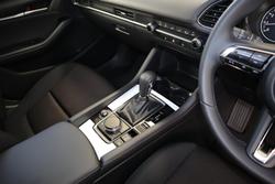 2025 Mazda
3 G20 Pure