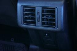 2018 Mitsubishi
                Outlander ES