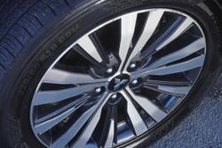 2018 Mitsubishi
                Outlander ES