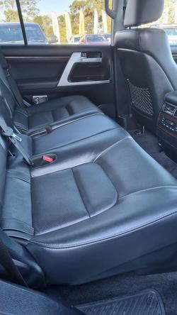 2018 Toyota
Landcruiser VX