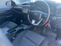 2019 Toyota
Hilux Workmate