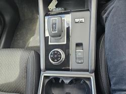 2024 Mitsubishi Outlander PHEV ES