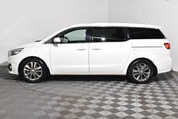 2017 Kia
Carnival Platinum