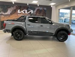 2022 Nissan
                Navara PRO-4X Warrior