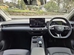 2025 MG
                MGS5 EV Excite 49