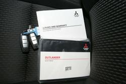 2024 Mitsubishi
Outlander LS