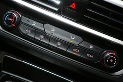 2023 LDV
D90