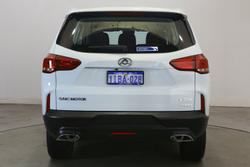 2023 LDV
D90