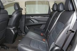 2023 LDV
D90