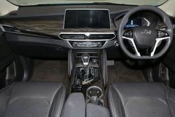 2023 LDV
D90
