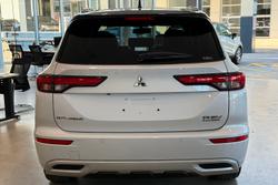 2022 Mitsubishi
Outlander PHEV Exceed Tourer
