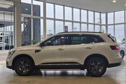 2020 Renault
                Koleos Black Edition