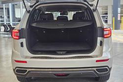 2020 Renault
                Koleos Black Edition