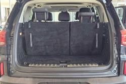 2022 LDV
                D90 Executive