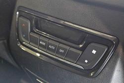 2022 LDV
                D90 Executive