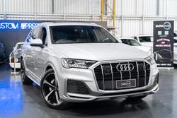 2023 Audi
Q7 55 TFSI S line