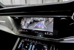 2023 Audi
Q7 55 TFSI S line