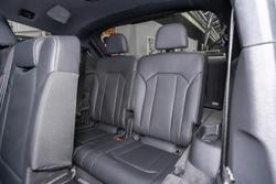 2023 Audi
Q7 55 TFSI S line