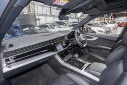 2023 Audi
Q7 55 TFSI S line