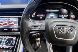 2023 Audi
Q7 55 TFSI S line
