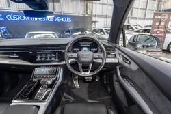 2023 Audi
Q7 55 TFSI S line