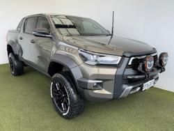 2024 Toyota
Hilux Rogue 48V