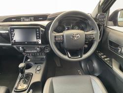 2024 Toyota
Hilux Rogue 48V